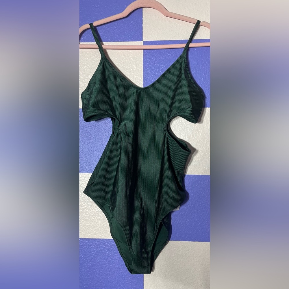NWT Aerie Shine Rib Voop Cheeky One Piece Swimsuit in Sycamore Forest Green - Picture 4 of 6